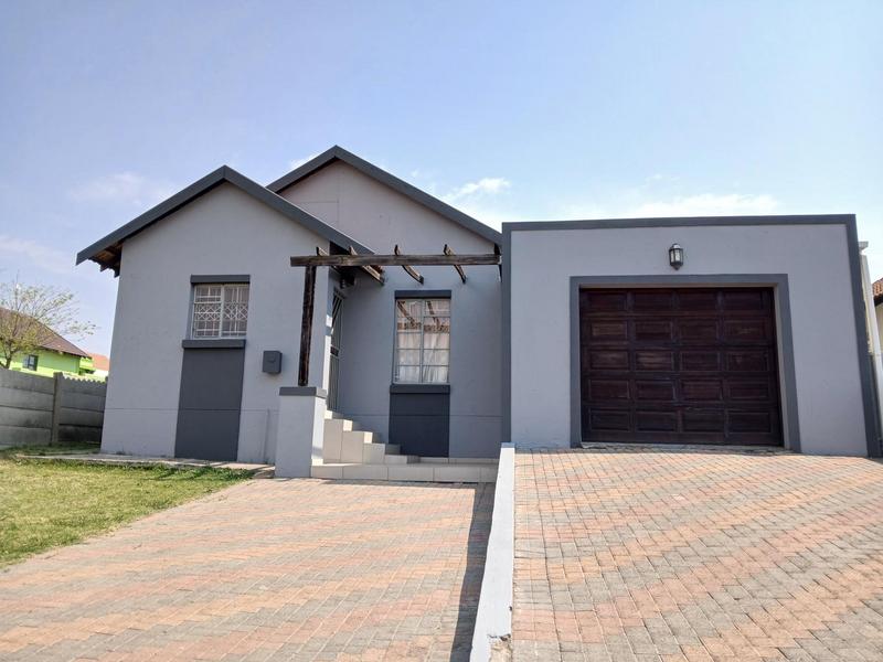 3 Bedroom Property for Sale in Ermelo Mpumalanga