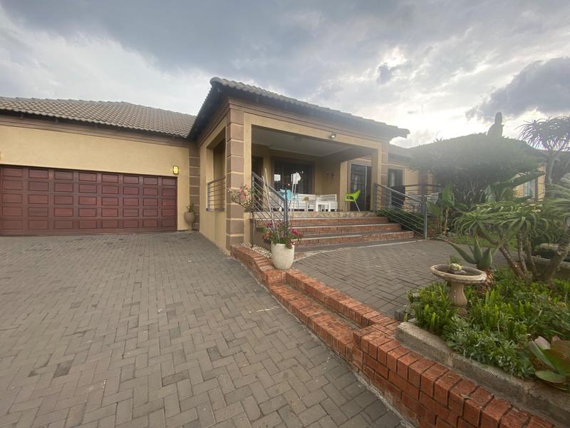 4 Bedroom Property for Sale in Aerorand Mpumalanga