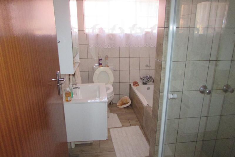 2 Bedroom Property for Sale in White River Mpumalanga