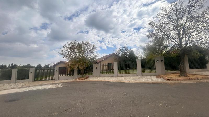 3 Bedroom Property for Sale in Kosmos Park Mpumalanga