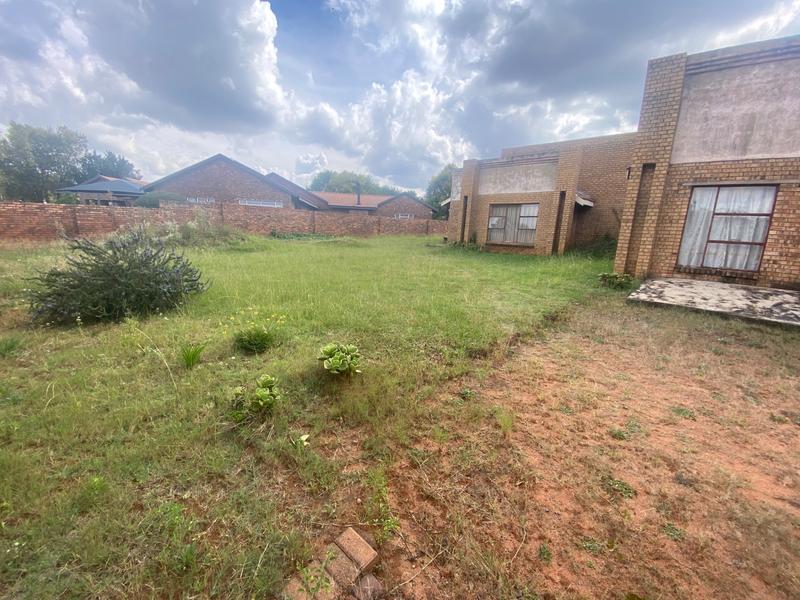 4 Bedroom Property for Sale in Aerorand Mpumalanga