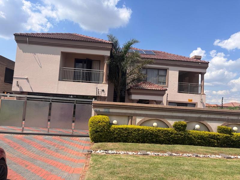 5 Bedroom Property for Sale in Aerorand Mpumalanga