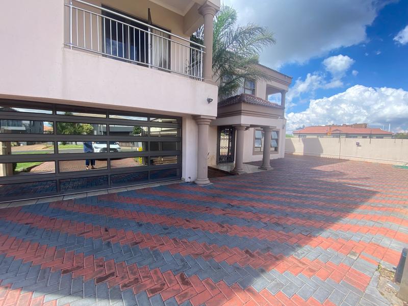 5 Bedroom Property for Sale in Aerorand Mpumalanga