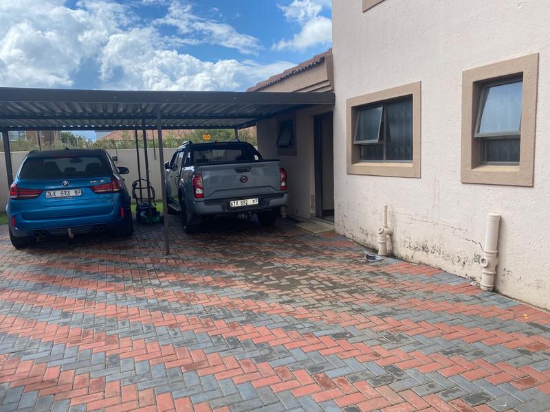 5 Bedroom Property for Sale in Aerorand Mpumalanga