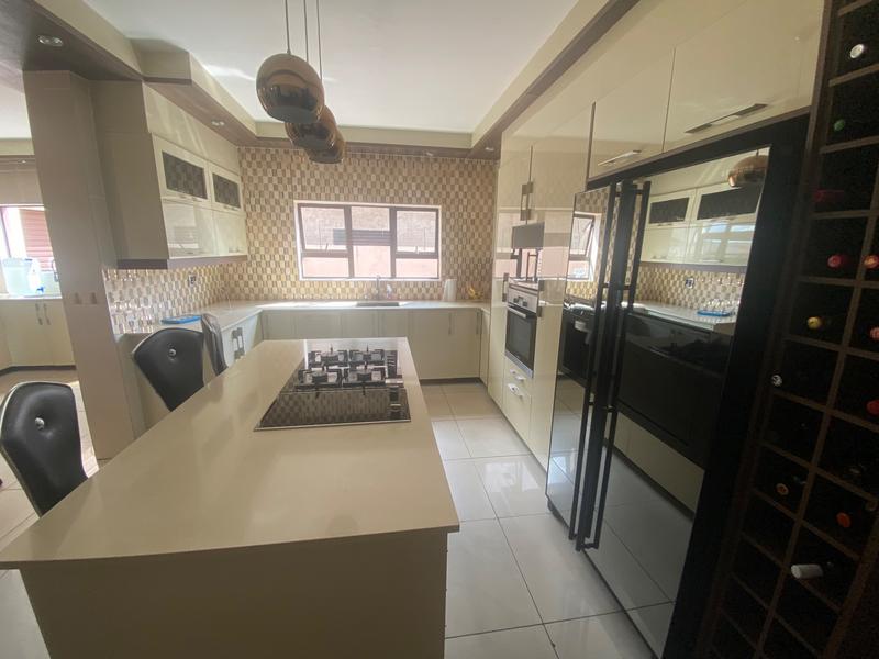 5 Bedroom Property for Sale in Aerorand Mpumalanga