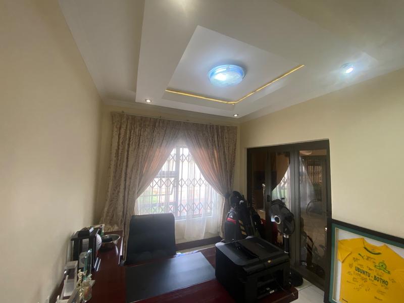 5 Bedroom Property for Sale in Aerorand Mpumalanga