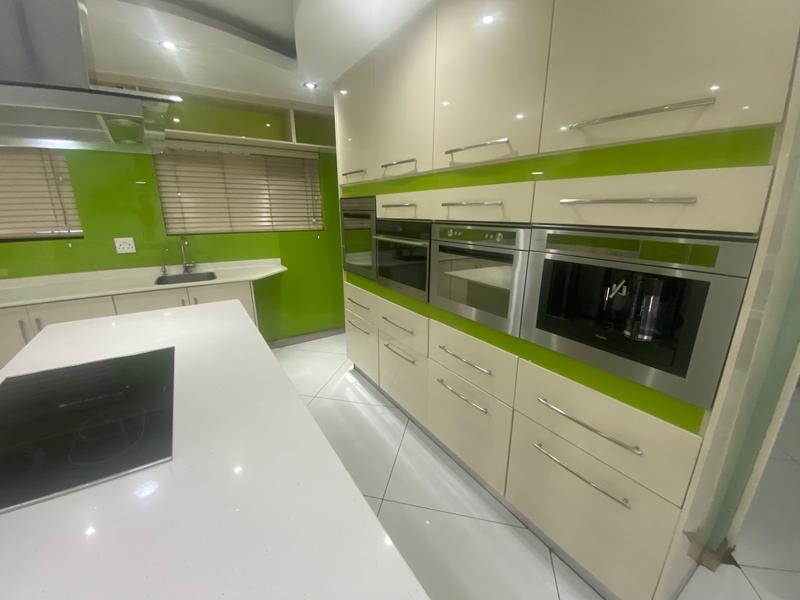6 Bedroom Property for Sale in Aerorand Mpumalanga
