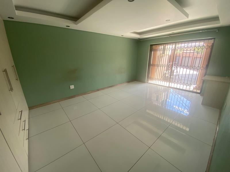 6 Bedroom Property for Sale in Aerorand Mpumalanga