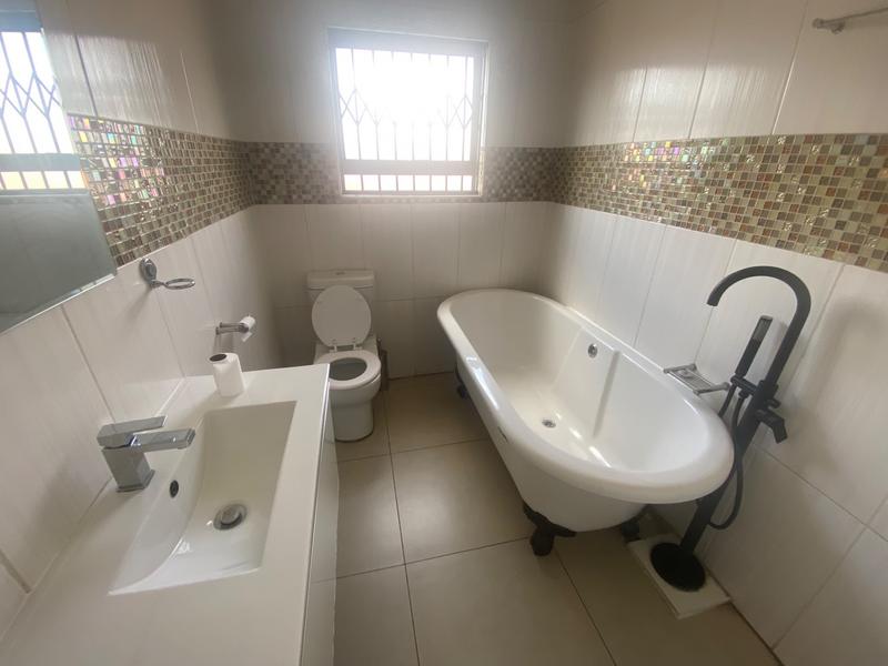 6 Bedroom Property for Sale in Aerorand Mpumalanga