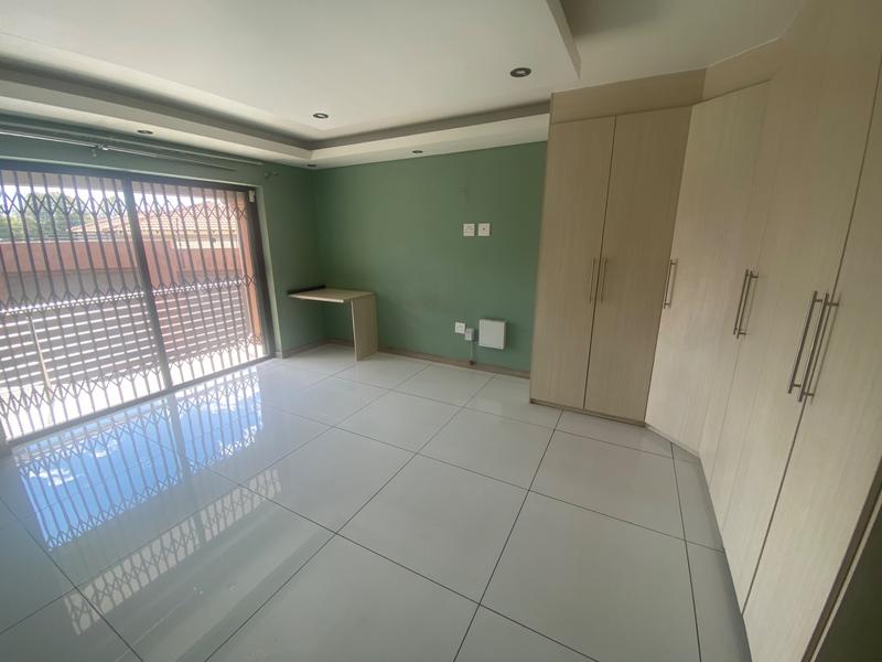 6 Bedroom Property for Sale in Aerorand Mpumalanga