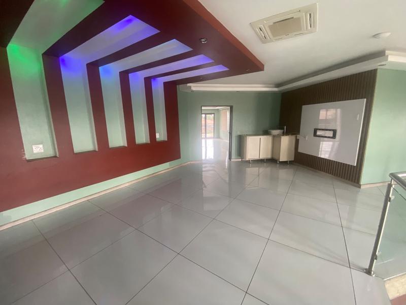 6 Bedroom Property for Sale in Aerorand Mpumalanga