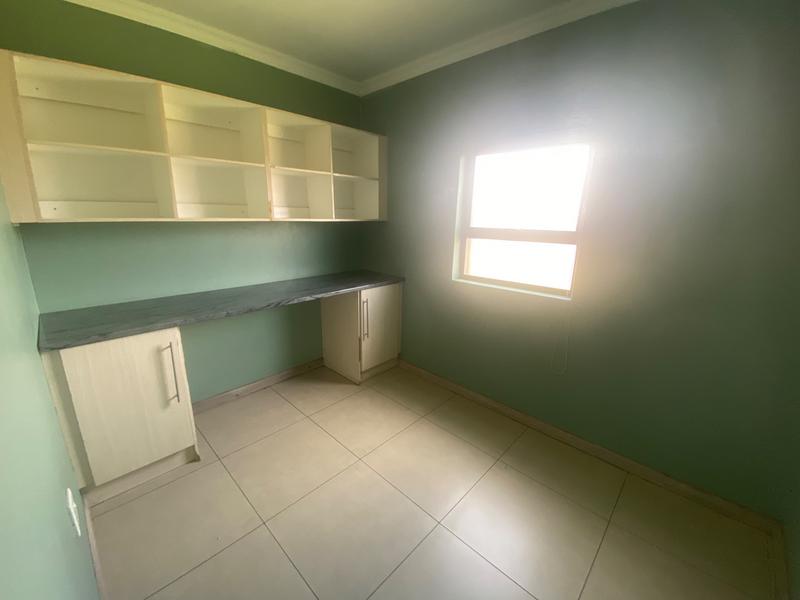 6 Bedroom Property for Sale in Aerorand Mpumalanga