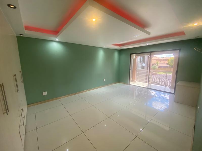 6 Bedroom Property for Sale in Aerorand Mpumalanga