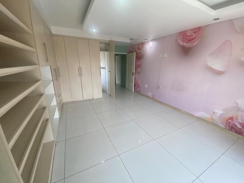 6 Bedroom Property for Sale in Aerorand Mpumalanga