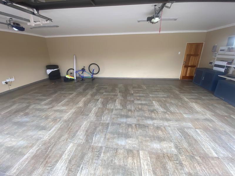 6 Bedroom Property for Sale in Aerorand Mpumalanga