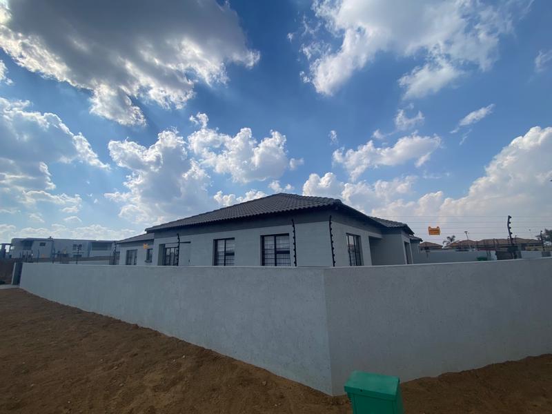 4 Bedroom Property for Sale in Aerorand Mpumalanga