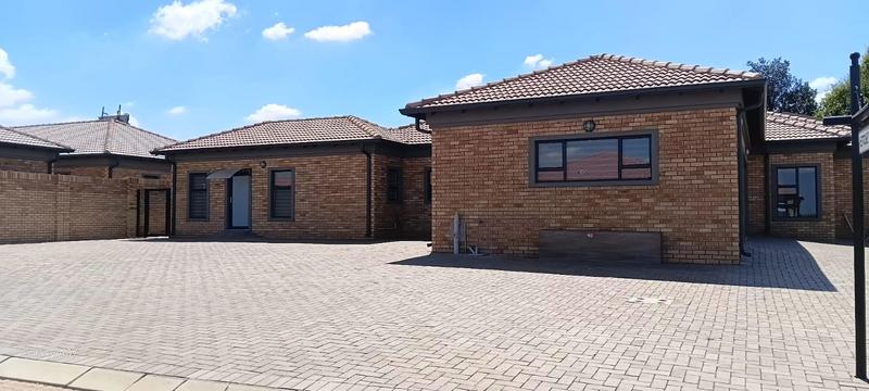 To Let 5 Bedroom Property for Rent in Delmas Mpumalanga