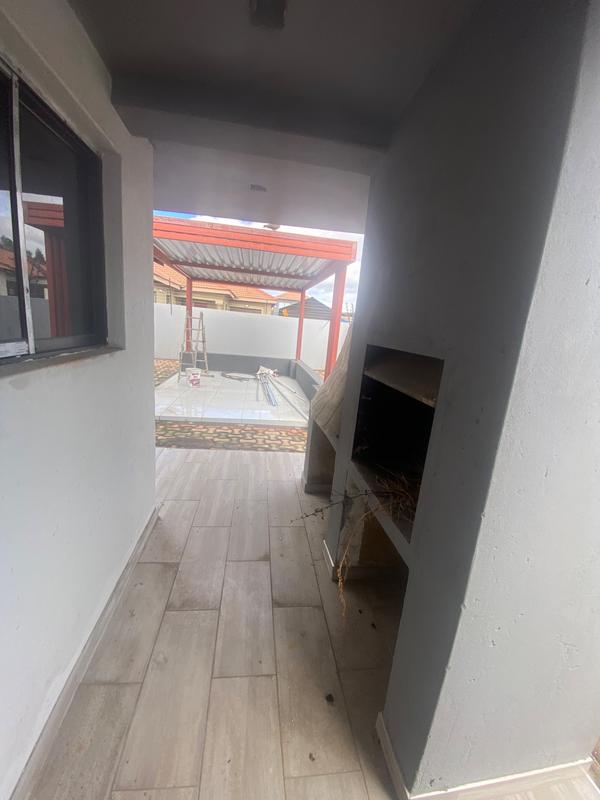 4 Bedroom Property for Sale in Aerorand Mpumalanga
