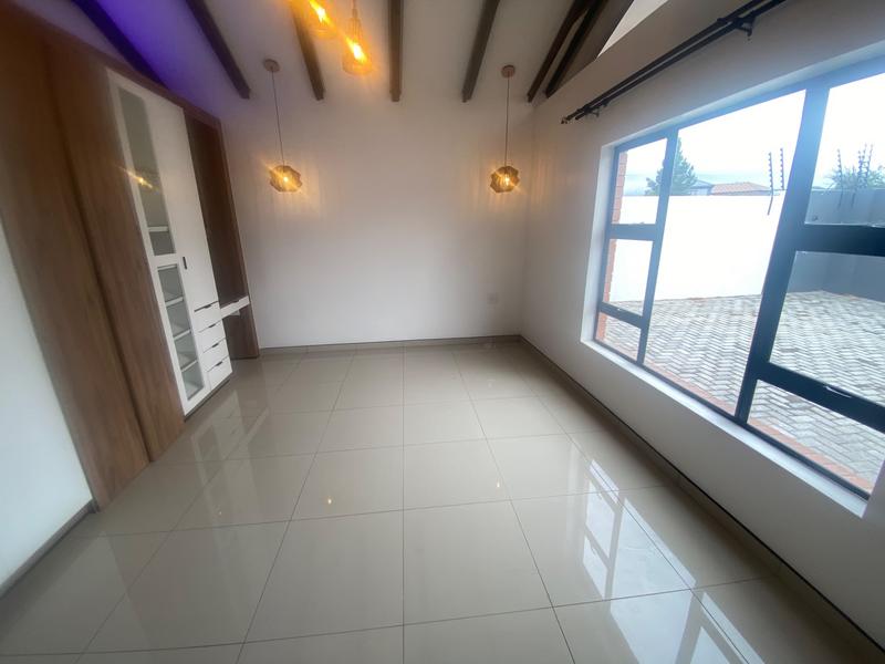 4 Bedroom Property for Sale in Aerorand Mpumalanga