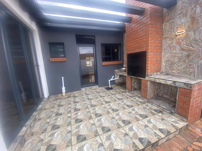 4 Bedroom Property for Sale in Aerorand Mpumalanga