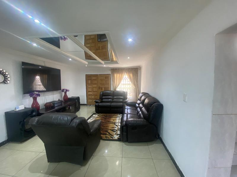 4 Bedroom Property for Sale in Aerorand Mpumalanga