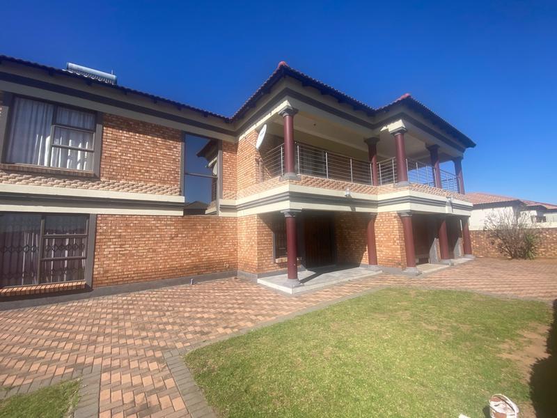 4 Bedroom Property for Sale in Aerorand Mpumalanga