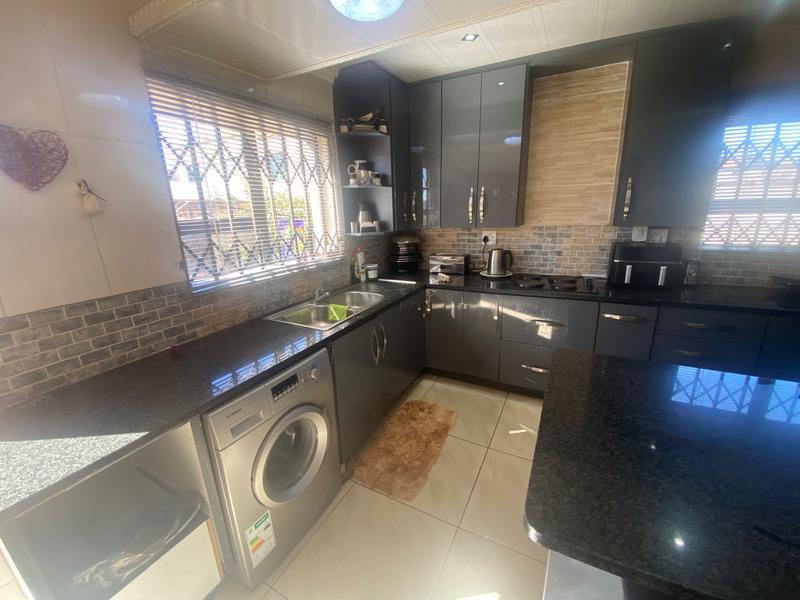 4 Bedroom Property for Sale in Aerorand Mpumalanga
