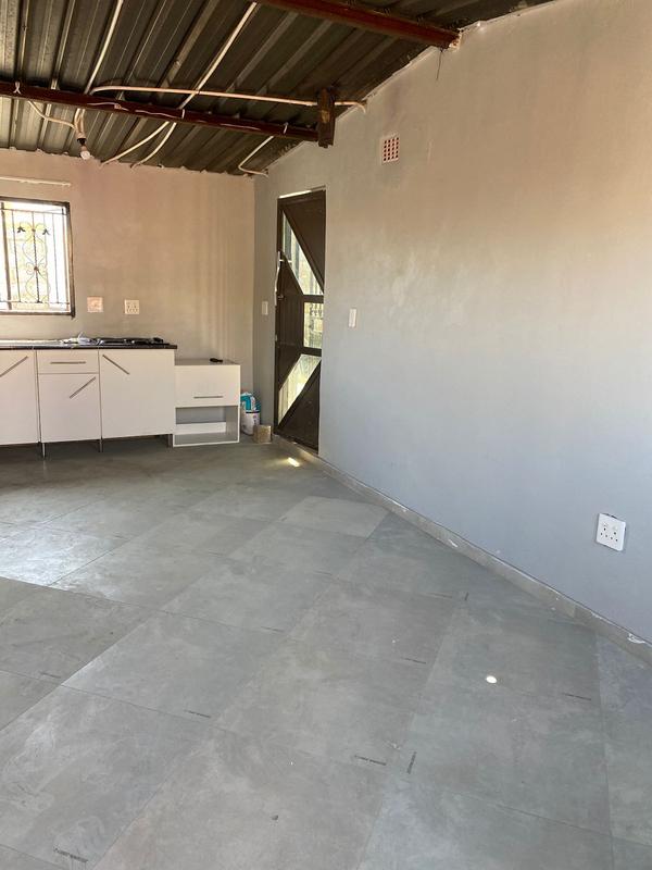 1 Bedroom Property for Sale in Botleng Ext 4 Mpumalanga