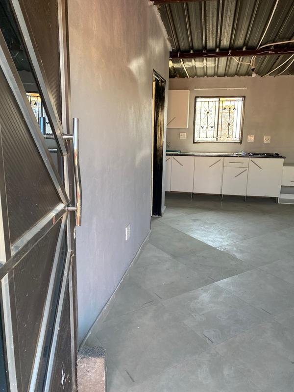 1 Bedroom Property for Sale in Botleng Ext 4 Mpumalanga