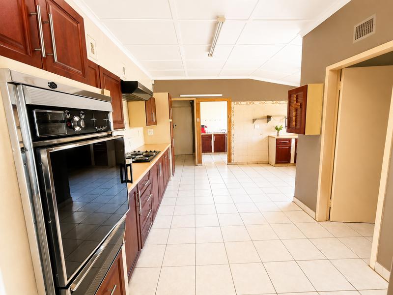 To Let 4 Bedroom Property for Rent in Rietkol AH Mpumalanga