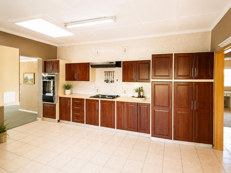 To Let 4 Bedroom Property for Rent in Rietkol AH Mpumalanga