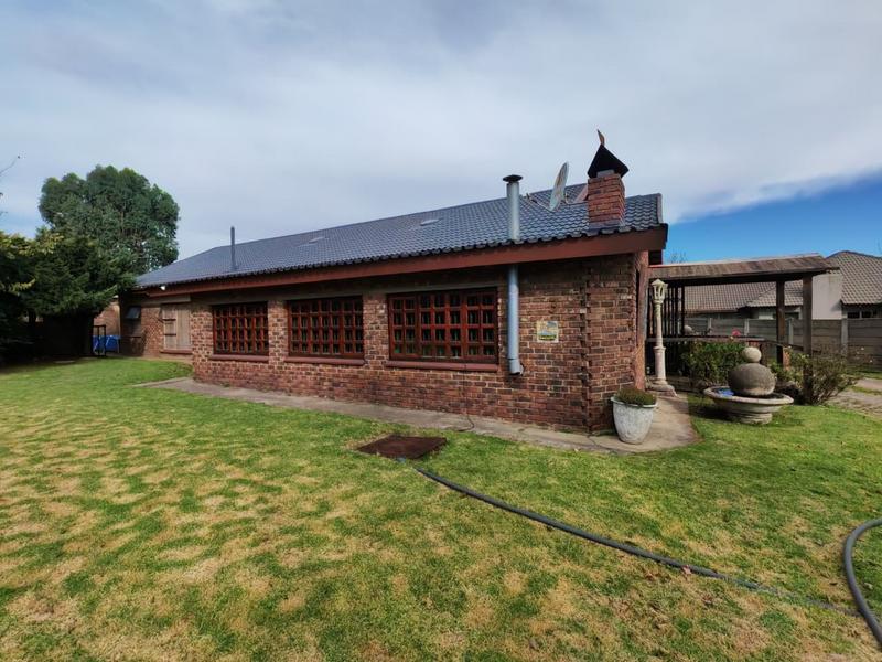 4 Bedroom Property for Sale in Ermelo Mpumalanga