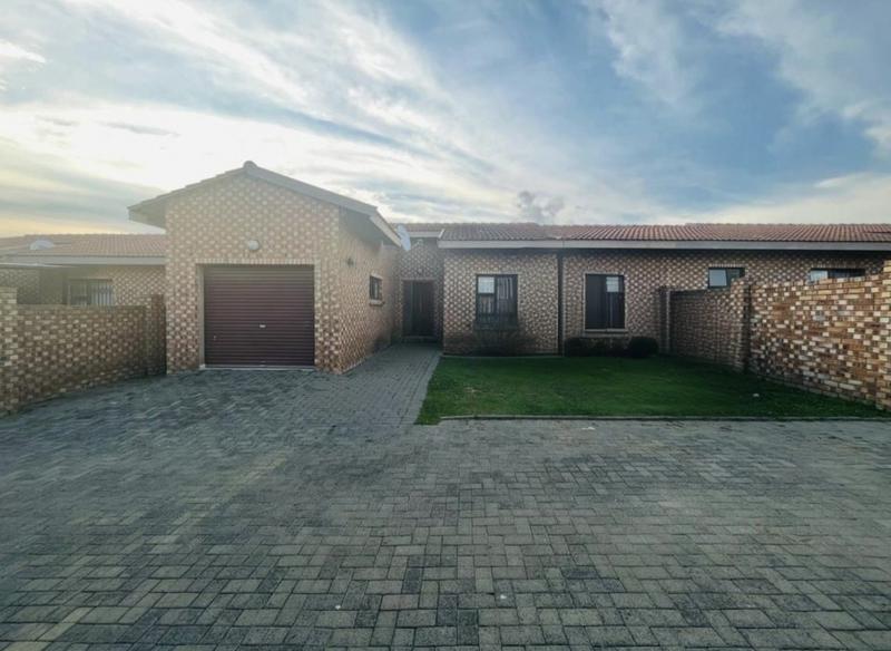 3 Bedroom Property for Sale in Ermelo Mpumalanga
