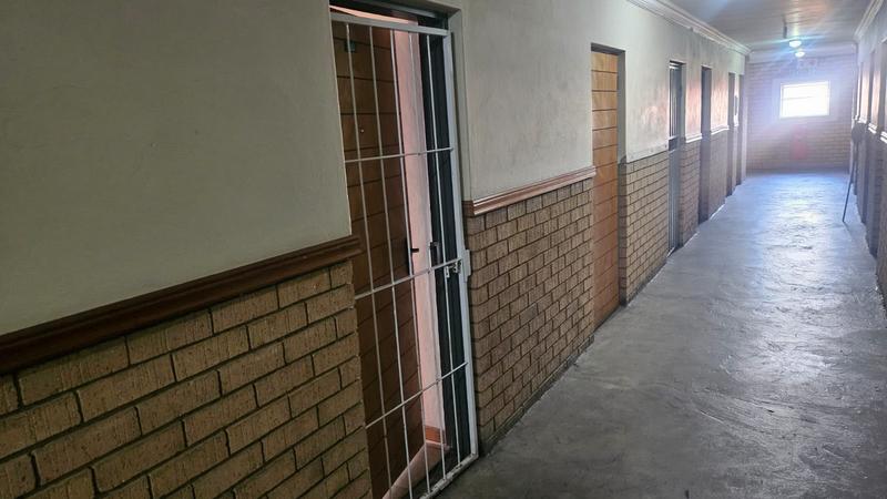 1 Bedroom Property for Sale in Witbank Ext 10 Mpumalanga
