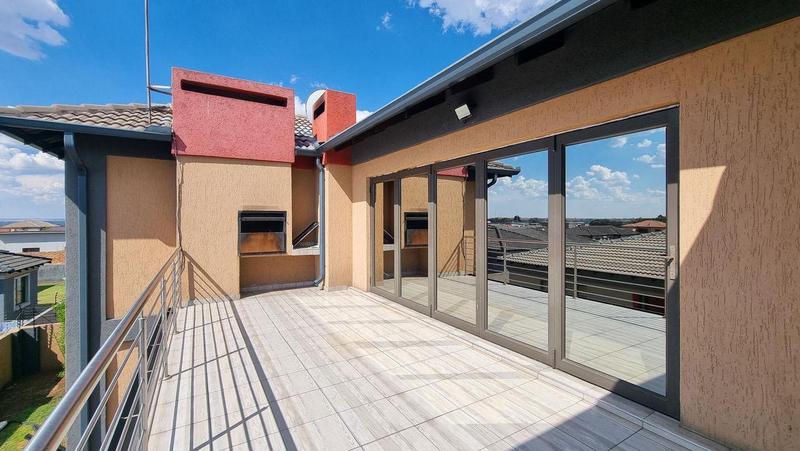 5 Bedroom Property for Sale in Aerorand Mpumalanga