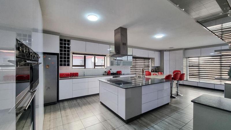 5 Bedroom Property for Sale in Aerorand Mpumalanga