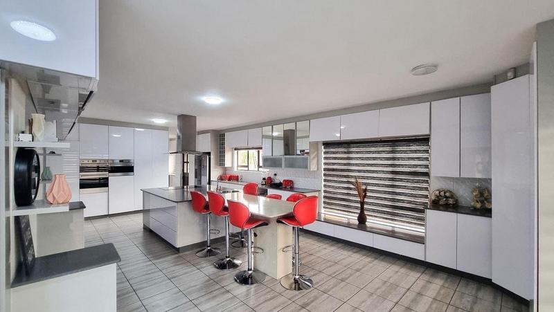 5 Bedroom Property for Sale in Aerorand Mpumalanga