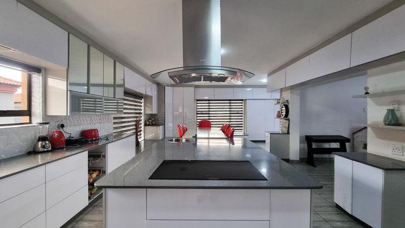 5 Bedroom Property for Sale in Aerorand Mpumalanga