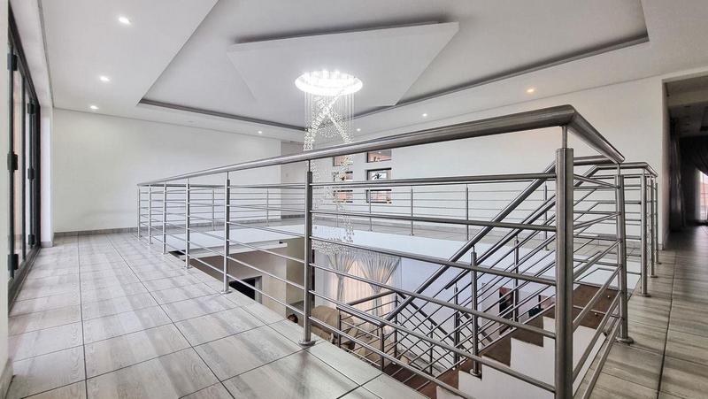5 Bedroom Property for Sale in Aerorand Mpumalanga