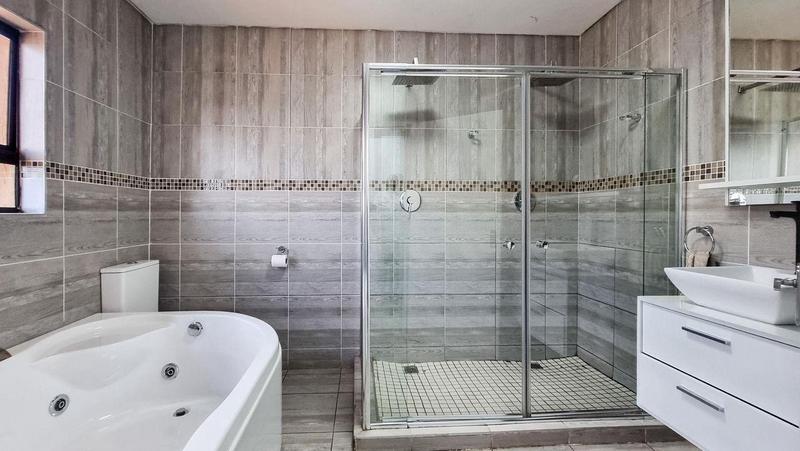 5 Bedroom Property for Sale in Aerorand Mpumalanga