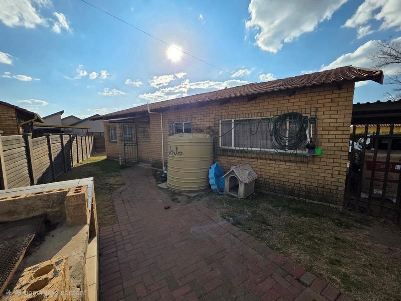 2 Bedroom Property for Sale in Secunda Mpumalanga