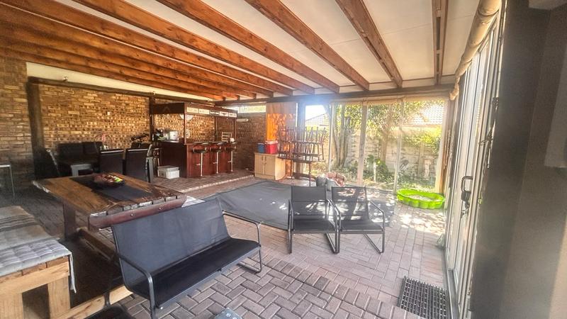 4 Bedroom Property for Sale in Kosmos Park Mpumalanga