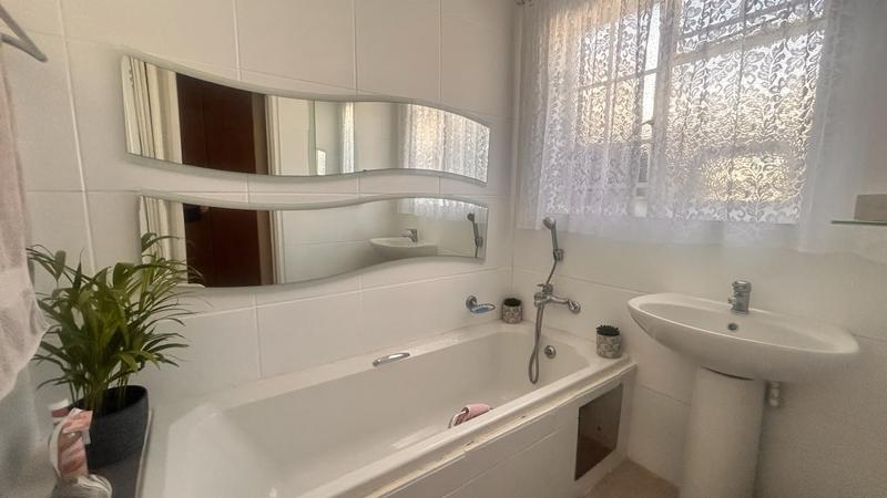 4 Bedroom Property for Sale in Kosmos Park Mpumalanga