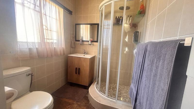 4 Bedroom Property for Sale in Kosmos Park Mpumalanga