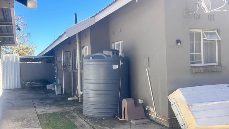 4 Bedroom Property for Sale in Kosmos Park Mpumalanga