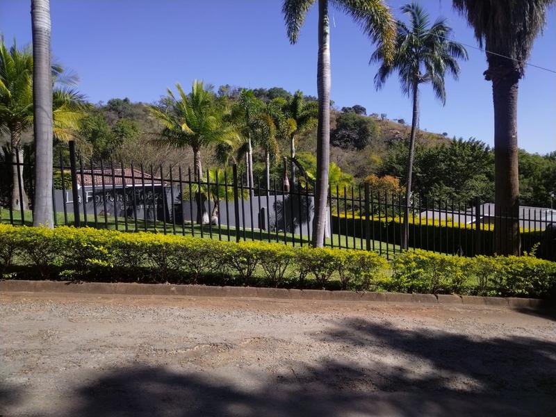 6 Bedroom Property for Sale in Barberton Mpumalanga