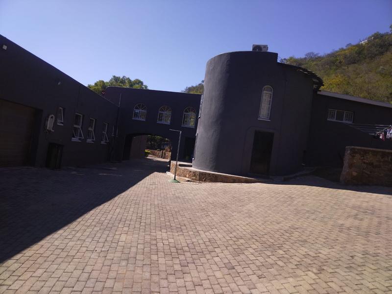 6 Bedroom Property for Sale in Barberton Mpumalanga