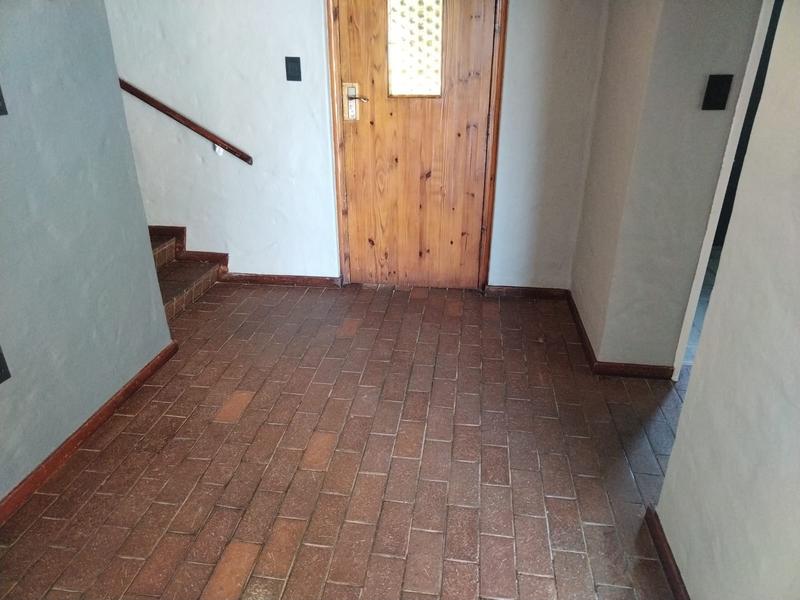 6 Bedroom Property for Sale in Barberton Mpumalanga