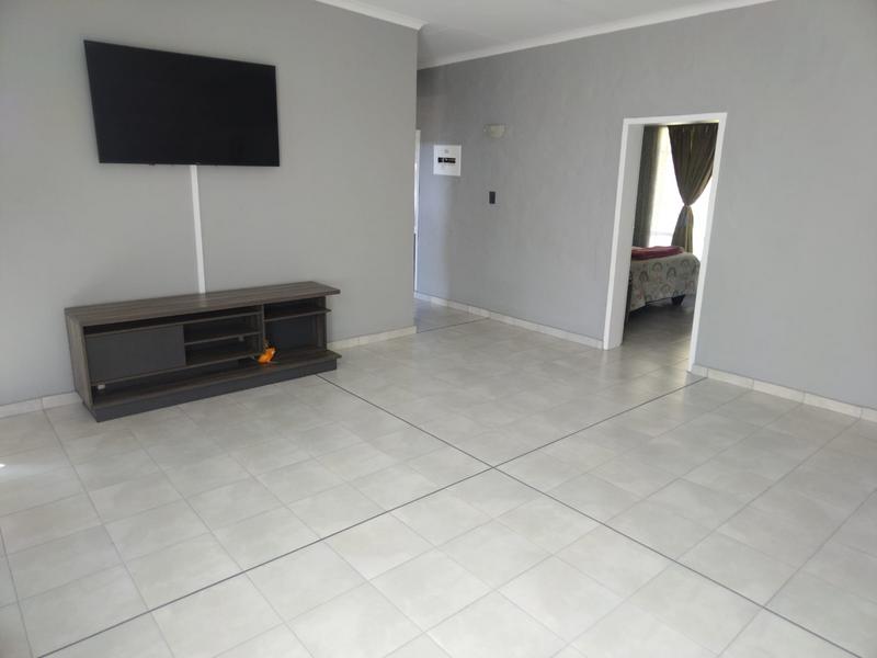 6 Bedroom Property for Sale in Barberton Mpumalanga