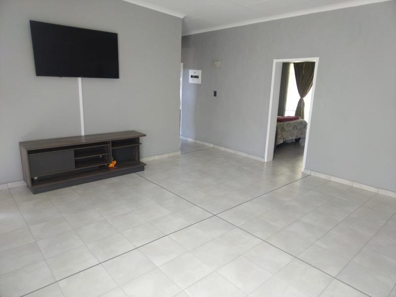 6 Bedroom Property for Sale in Barberton Mpumalanga